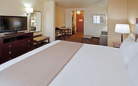 Holiday Inn Express & Suites Dinuba West By Ihg